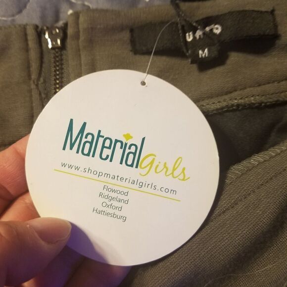 Mini skirt size medium NWT - Picture 3 of 6